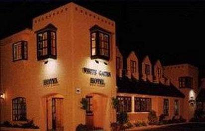 Whitegates Pub & Accommodation Killarney Bagian luar foto